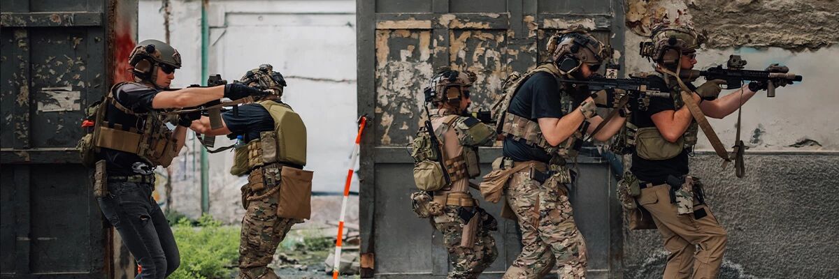 Group of players in the middle of an airsoft game