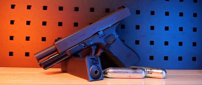 CO₂ pistol replica � Glock type