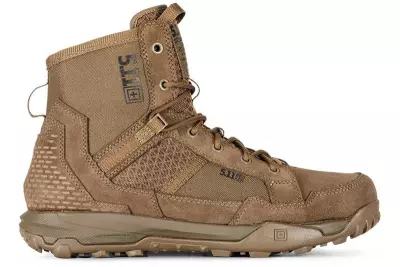 AT 6  COYOTE 5.11 shoes