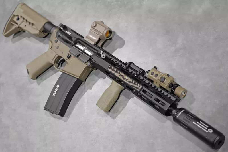 Replica M4 BCM MCMR 11.5'' Two tone VFC GBBR Custom