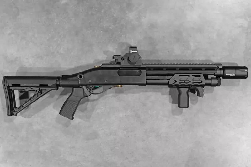 Fusil &agrave; pompe M870 Breacher Gaz Tokyo Marui Custom