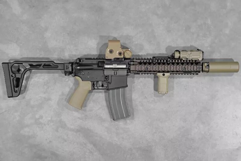 Replica MK18 VFC GBBR Maple leaf custom