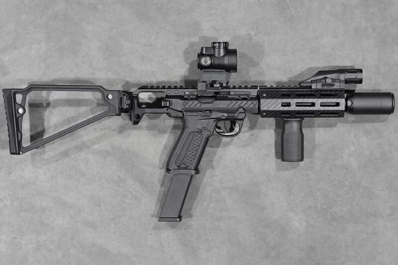 R&eacute;plique AAP-01 CQB Carbone Custom