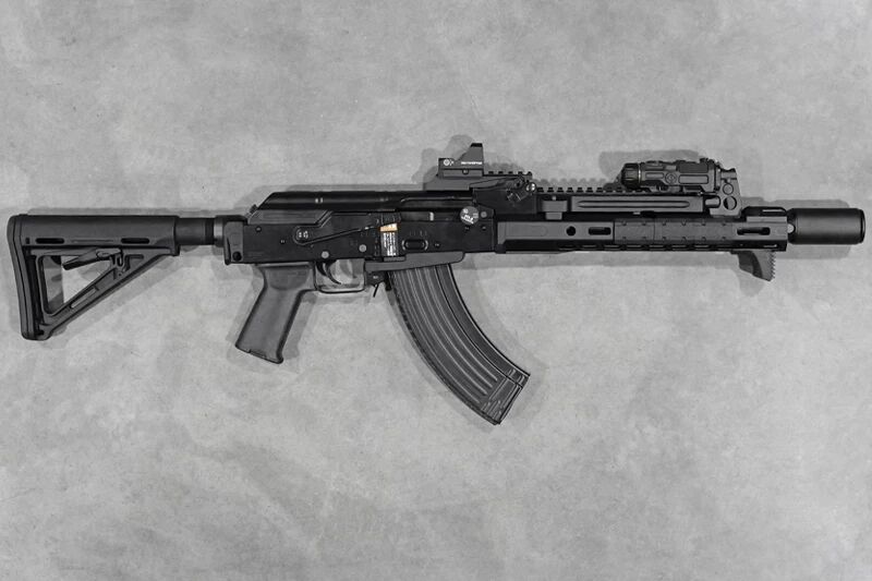 R&eacute;plique AKM GBBR Tokyo Marui Hard Kick Combat Custom