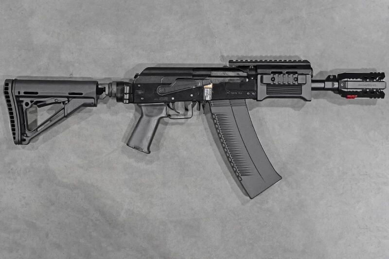 R&eacute;plique fusil &agrave; pompe SAIGA 12 SBS DRUM Slim Gaz Tokyo Marui Custom