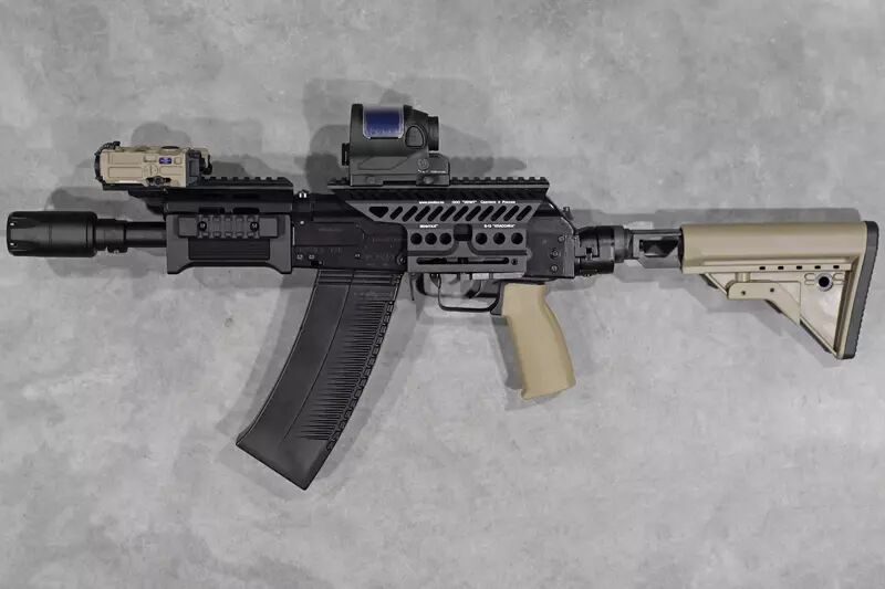 R&eacute;plique fusil &agrave; pompe SAIGA 12 SBS PTS Tokyo Marui Gaz Custom