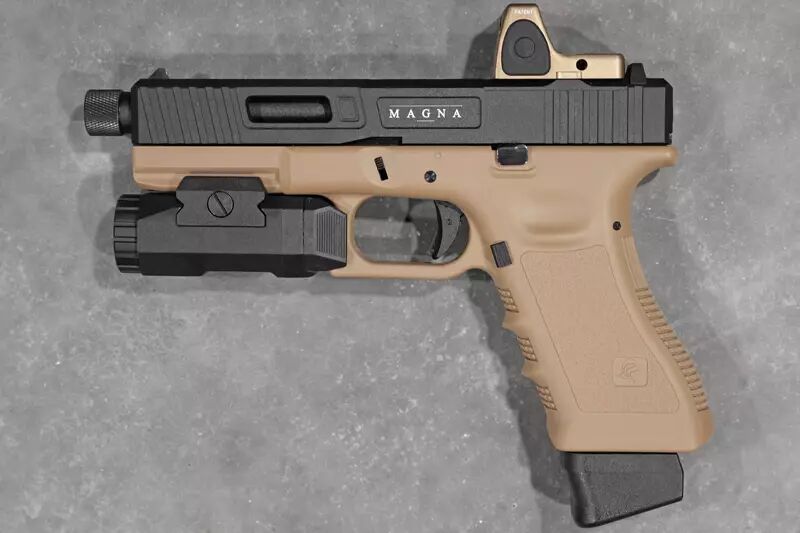 R&eacute;plique GLADIUS Magna Bi-ton Tan / Noir Custom