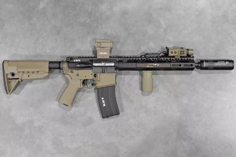 R&eacute;plique M4 BCM MCMR 11.5\'\' Two tone VFC GBBR Custom