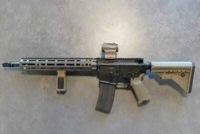 R�plique M4 type Tokyo Marui GBBR Bi-ton Custom