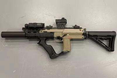 R�plique MP7 AEP Tokyo Marui Laylax Custom 